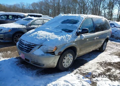 2007 Chrysler Town & Country Lx from USA, damaged, VIN 2A4GP44R27R190386